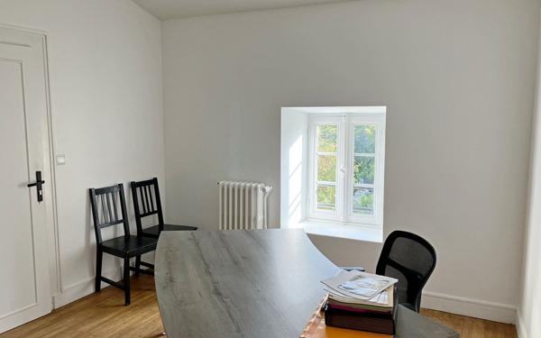 Immeuble à vendre    9 pièces •  Angoulême