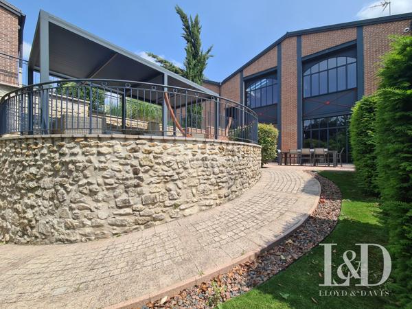 LOFT DE HAUT STANDING