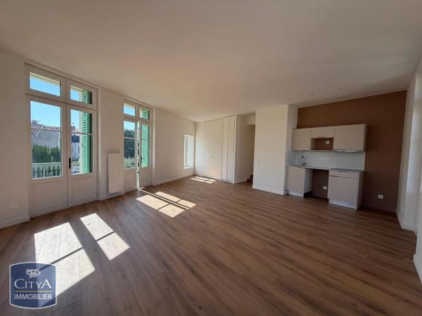 Appartement à louer 4 pièces 88m² Vichy (03200)