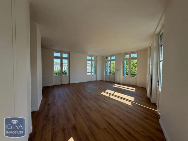 Appartement à louer 4 pièces 88m² Vichy (03200)