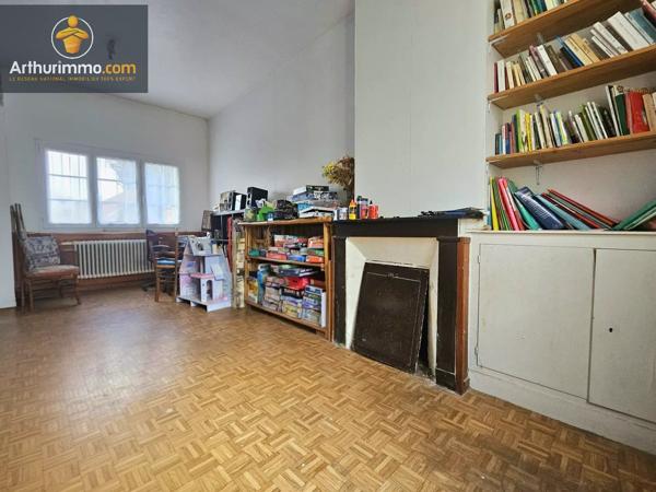 Vente                                                      Maison de ville
                        
                     6 pièces                      119 m2                     à Saint-Just-en-Chaussée