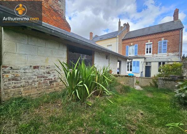 Vente                                                      Maison de ville
                        
                     6 pièces                      119 m2                     à Saint-Just-en-Chaussée