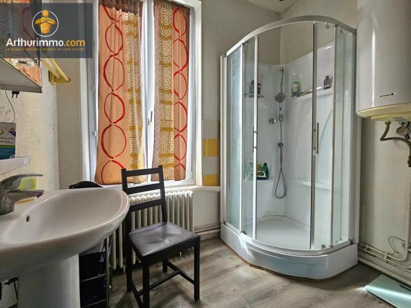 Vente                                                      Maison de ville
                        
                     6 pièces                      119 m2                     à Saint-Just-en-Chaussée
