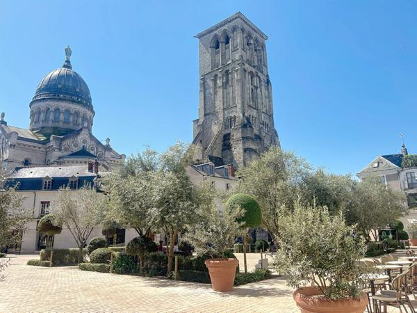 INDRE ET LOIRE, Tours, Quartier des Halles, type 2 40 m2, 1 chambre,