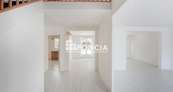 À vendre Maison 6 pièces 168 m² - Olivet 45160