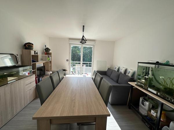 APPARTEMENT TYPE T2 + STATIONNEMENT LIBRE D'OCCUPATION