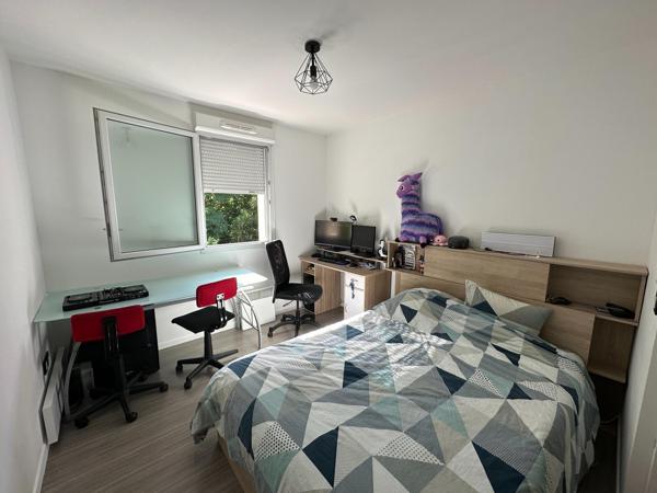 APPARTEMENT TYPE T2 + STATIONNEMENT LIBRE D'OCCUPATION