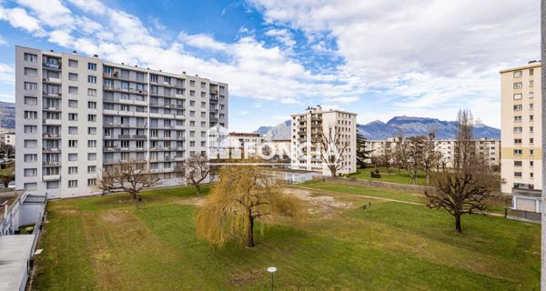 À vendre Studio 27 m² - ÉChirolles 38130