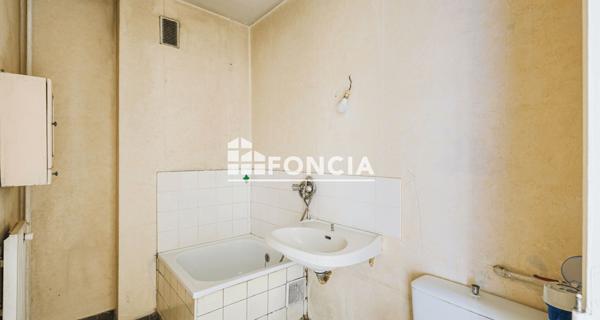 À vendre Studio 27 m² - ÉChirolles 38130