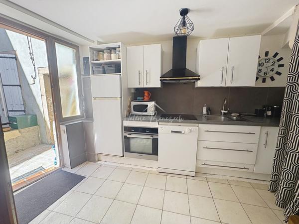 Camarès (12360) Maison village T3 mezzanine et terrasse