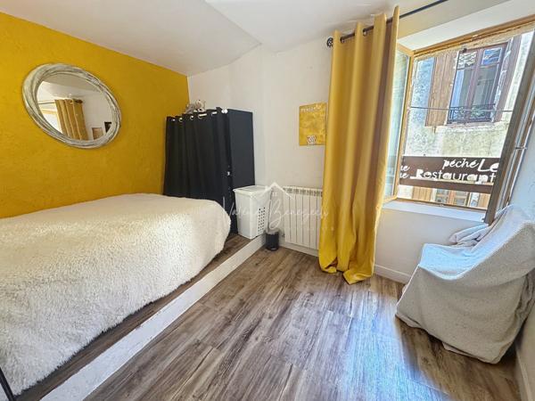 Camarès (12360) Maison village T3 mezzanine et terrasse