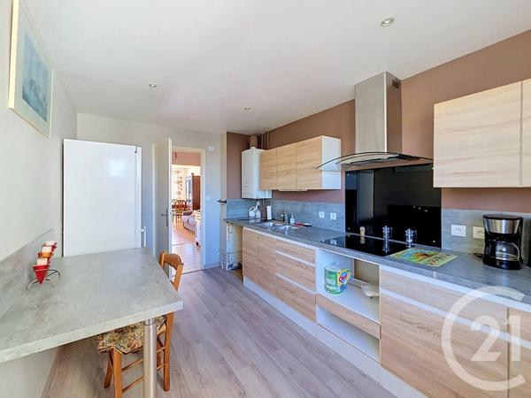 Appartement T3 à vendre  3 pièces - 72,54 m 2   LUCON  - 85