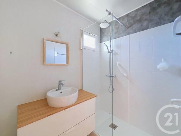 Appartement T3 à vendre  3 pièces - 72,54 m 2   LUCON  - 85