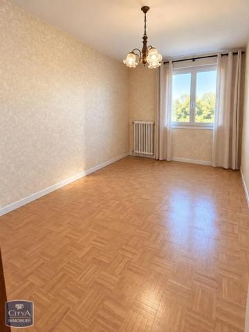 Appartement à louer 3 pièces 67.9m² Mâcon (71000)