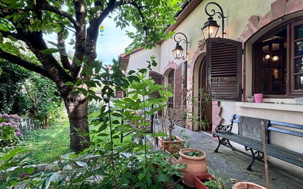 Maison à vendre    4 pièces • 145,46 m2 Saint-Maur-des-Fossés