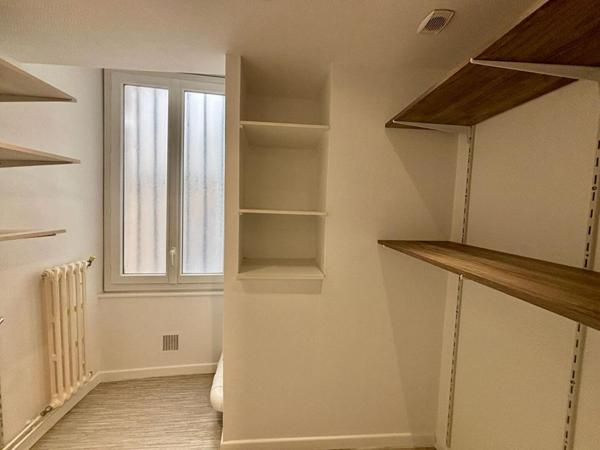 Appartement Nevers 3 pièce(s) 95 m2 - 2 chambres - Rez-de-chaussée -  dépendance - pas de travaux