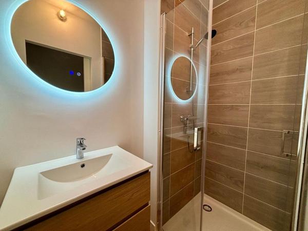 Appartement Nevers 3 pièce(s) 95 m2 - 2 chambres - Rez-de-chaussée -  dépendance - pas de travaux