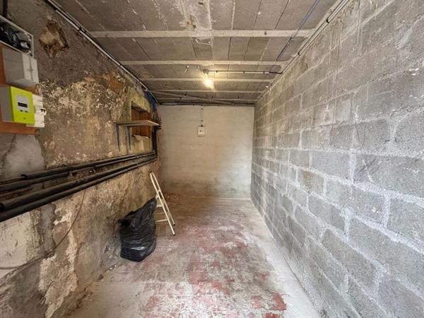 Appartement Nevers 3 pièce(s) 95 m2 - 2 chambres - Rez-de-chaussée -  dépendance - pas de travaux