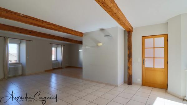 A vendre DOURGNE (81) - Maison de village 151 m² avec grand séjour, 4 chambres, garage et jardinet