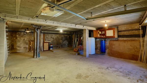 A vendre DOURGNE (81) - Maison de village 151 m² avec grand séjour, 4 chambres, garage et jardinet