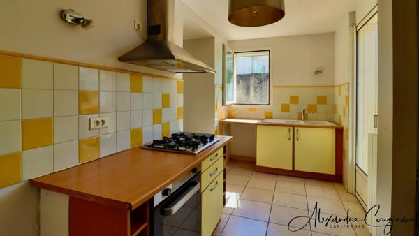 A vendre DOURGNE (81) - Maison de village 151 m² avec grand séjour, 4 chambres, garage et jardinet