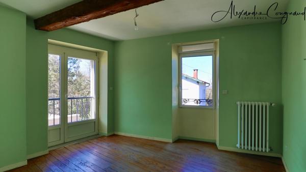A vendre DOURGNE (81) - Maison de village 151 m² avec grand séjour, 4 chambres, garage et jardinet