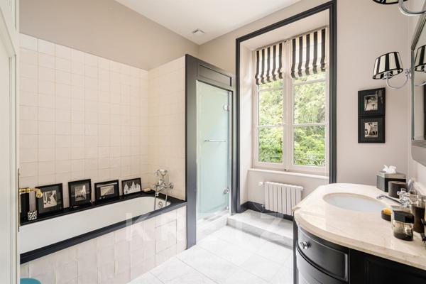 Ancien couvent et son parc de 2 Ha.