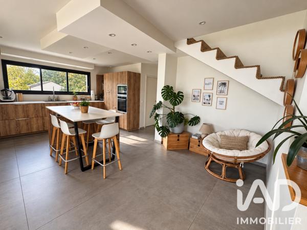 Maison à vendre 6 pièces 198 m² Saint-Martin-de-Hinx