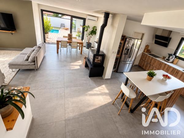 Maison à vendre 6 pièces 198 m² Saint-Martin-de-Hinx