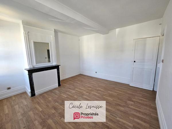 Belle maison familiale de caractère au coeur de Lillebonne - Viable de plain-pied!