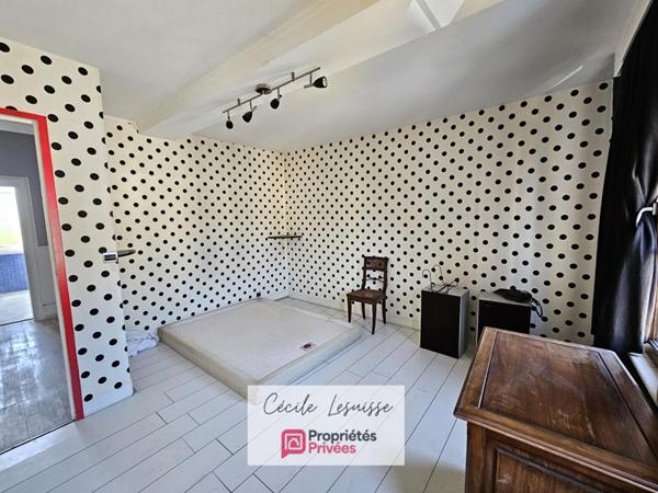 Belle maison familiale de caractère au coeur de Lillebonne - Viable de plain-pied!