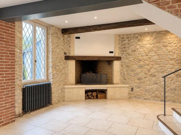 Maison de charme à Presles – 3 chambres, décoration industrielle, terrasse et jardin