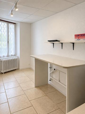 Maison de charme à Presles – 3 chambres, décoration industrielle, terrasse et jardin