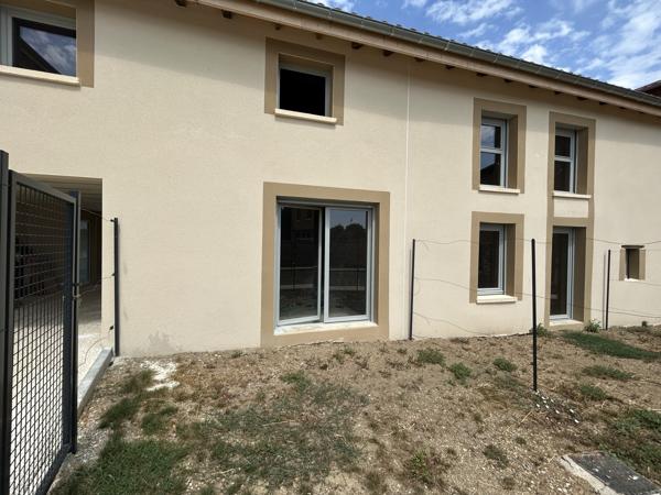 Appartement 1 pièce(s) 90.86 m²