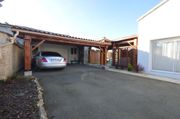 Maison 17 La Greve Sur Mignon 10 pièce(s) 150 m2+ T2