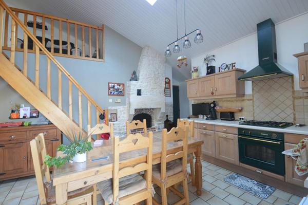 Maison 17 La Greve Sur Mignon 10 pièce(s) 150 m2+ T2