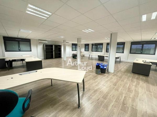 Bureaux à la location - immeuble indépendant