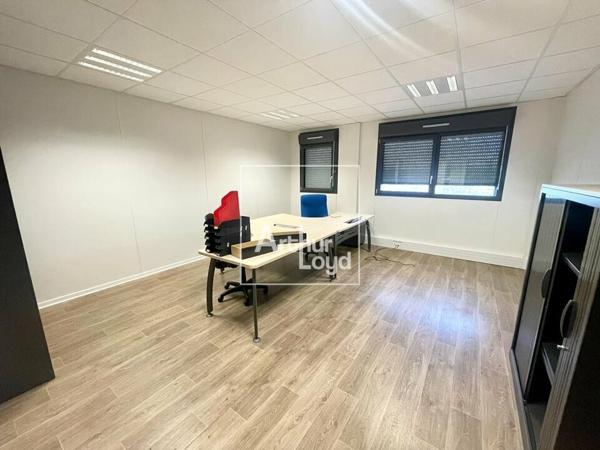 Bureaux à la location - immeuble indépendant
