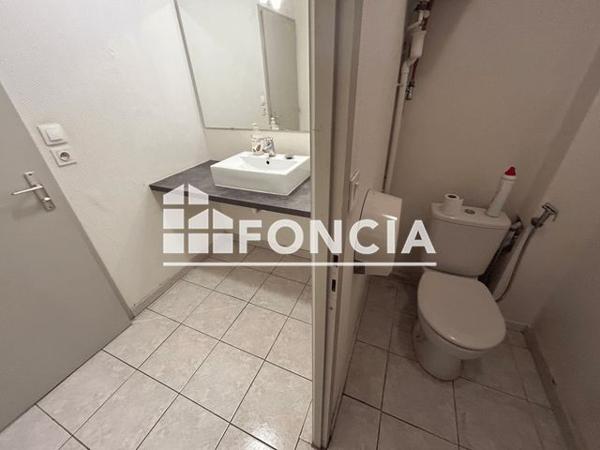 Location Local commercial 4 pièces 80 m² - 39 RUE RENE FONCK Mauguio 34130