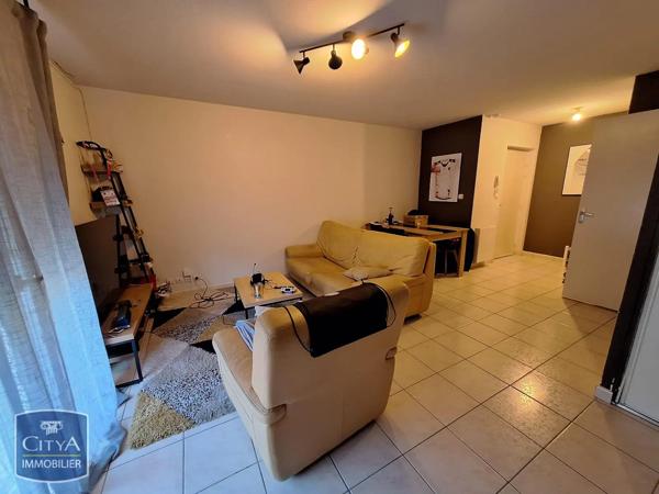 Appartement à louer 2 pièces 55.87m² Oyonnax (01100)
