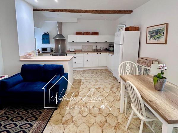 Charmante maison de village rénovée avec tropézienne sans vis à vis