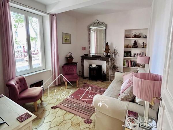 Charmante maison de village rénovée avec tropézienne sans vis à vis