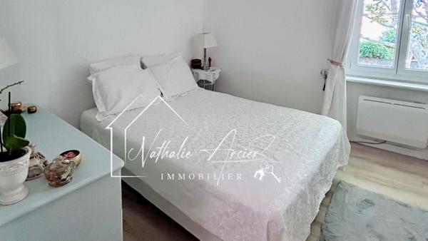 Charmante maison de village rénovée avec tropézienne sans vis à vis