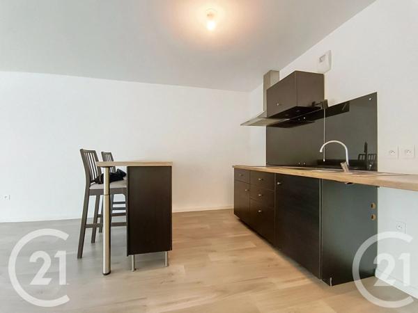 Appartement F3 à vendre  3 pièces - 61 m 2   ROUEN  - 76