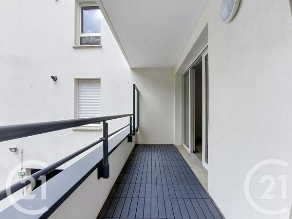 Appartement F3 à vendre  3 pièces - 61 m 2   ROUEN  - 76