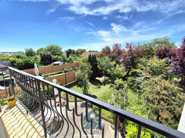 Maison 6 pièces avec garage, terrasse et jardin