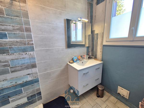 Maison 6 pièces avec garage, terrasse et jardin