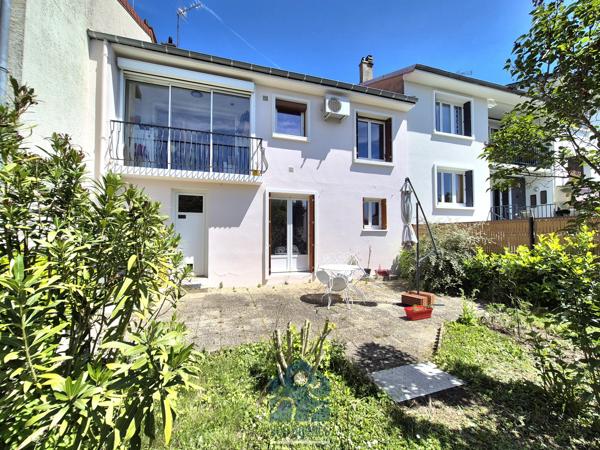 Maison 6 pièces avec garage, terrasse et jardin