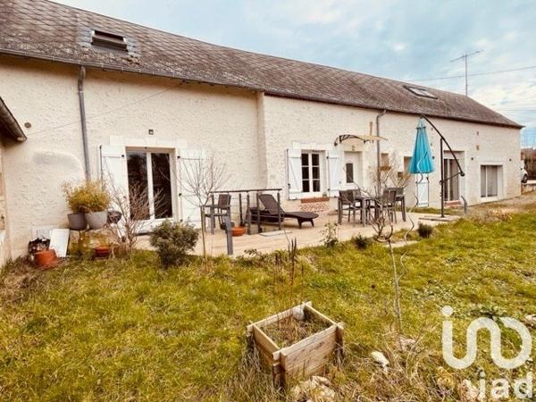 Longère 6 pièces de 151 m² à Saint-Ay (45130)