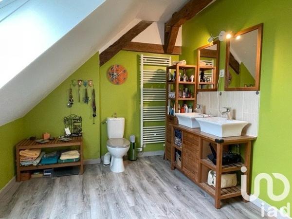 Longère 6 pièces de 151 m² à Saint-Ay (45130)